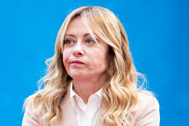 Az olasz vezető unatkozott az olimpia megnyitóján