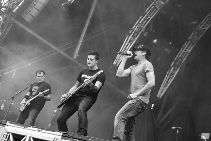 Elhunyt Brad Arnold, a 3 Doors Down alapító énekese