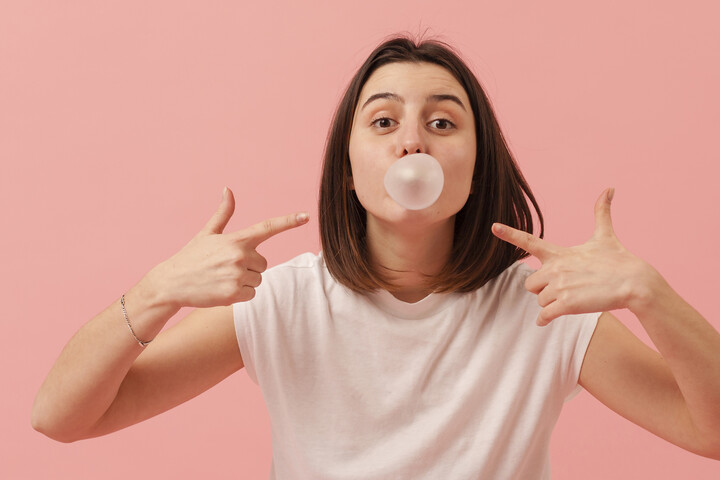 Rágógumi a hajban és a ruhán