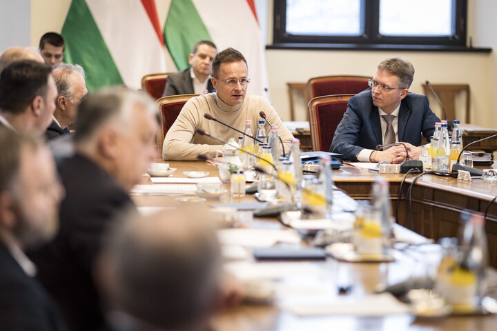 Egyértelmű cél Magyarország kiiktatása