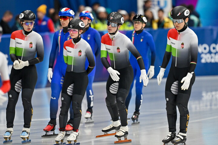 A negyeddöntőben búcsúzott a magyar vegyes váltó