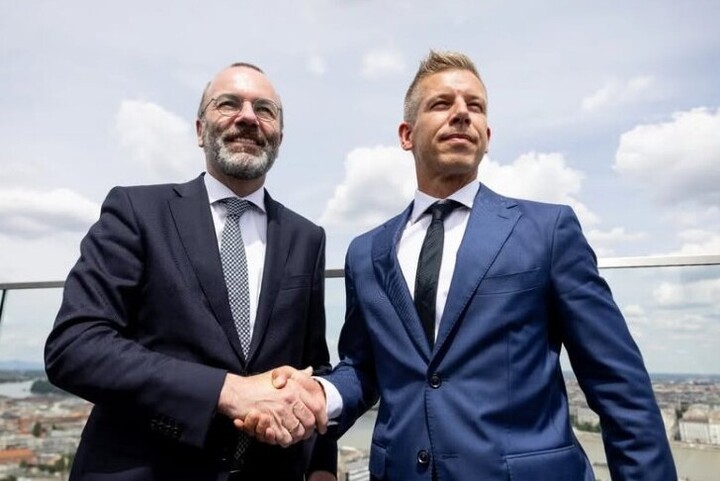 "A vétójogot Európában meg kell szüntetni, az unióból pedig egy katonai szövetséget kell csinálni"