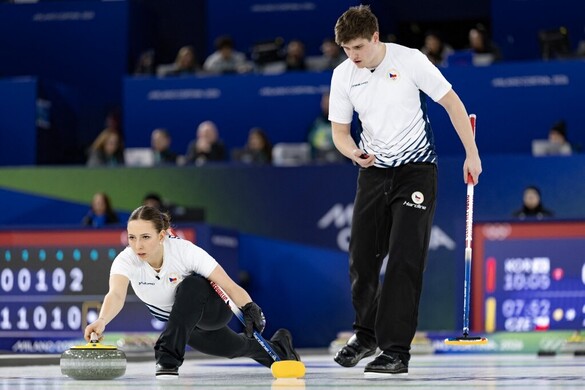 Másodszor nyert a cseh és a koreai curling vegyes páros