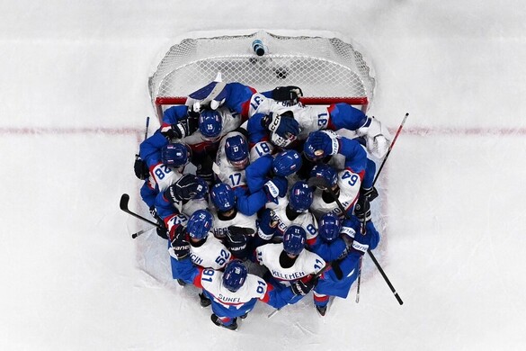 A szlovák válogatott az első elődöntős férfi jégkorongban