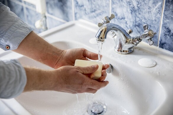 Szappan kontra kézfertőtlenítő