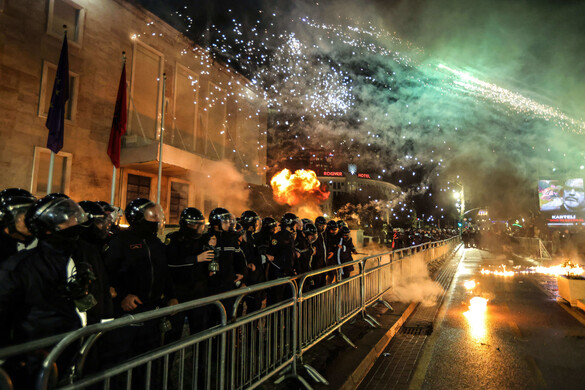 Eszkalálódnak az albániai tiltakozások