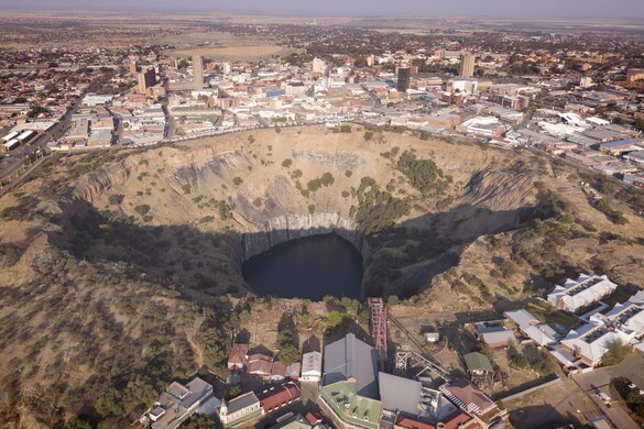 Földomlásban többen meghaltak egy dél-afrikai gyémántbányában