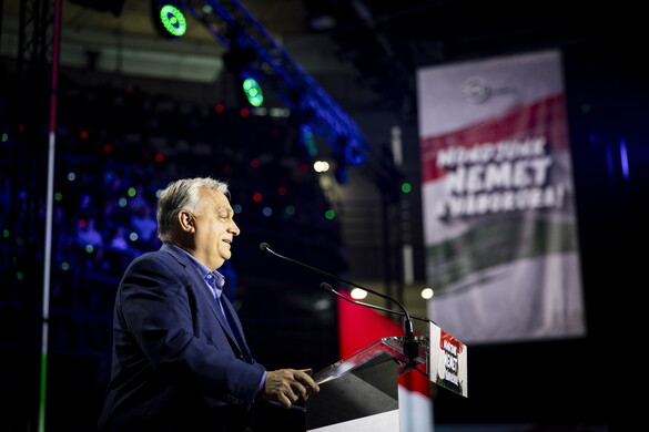 Orbán Viktor: Csak egy nemzeti kormánnyal lehet kimaradni a háborúból