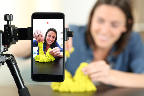 Ki, miből tud megélni?