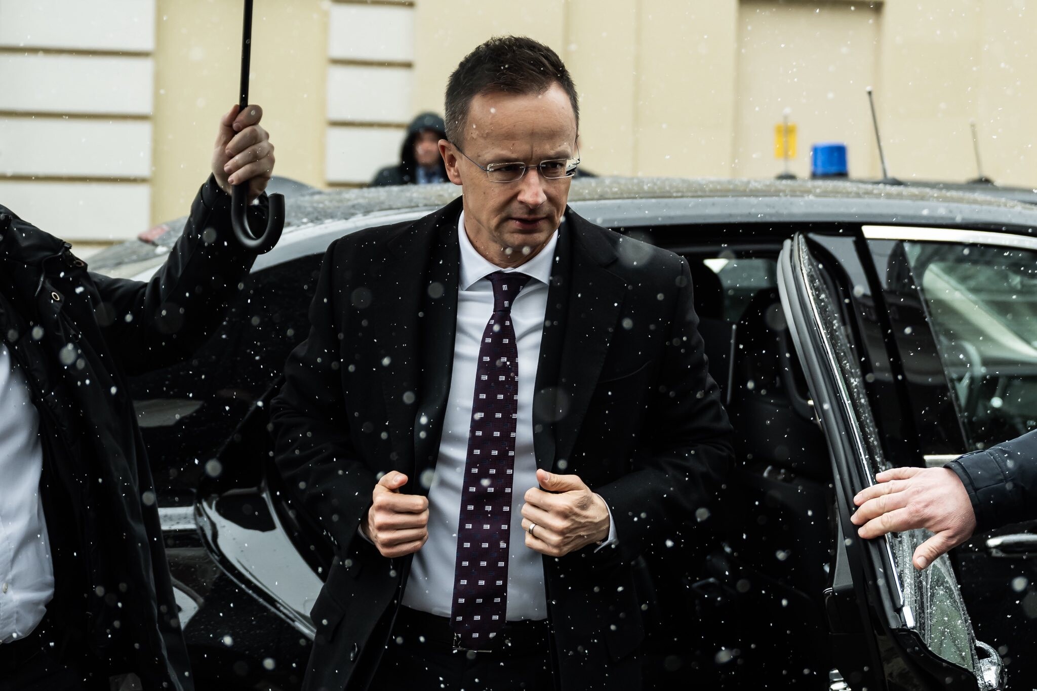 Szijjártó Péter: Ki kell deríteni, hogy a pénzszállításnak köze van-e az ukrán választási beavatkozáshoz
