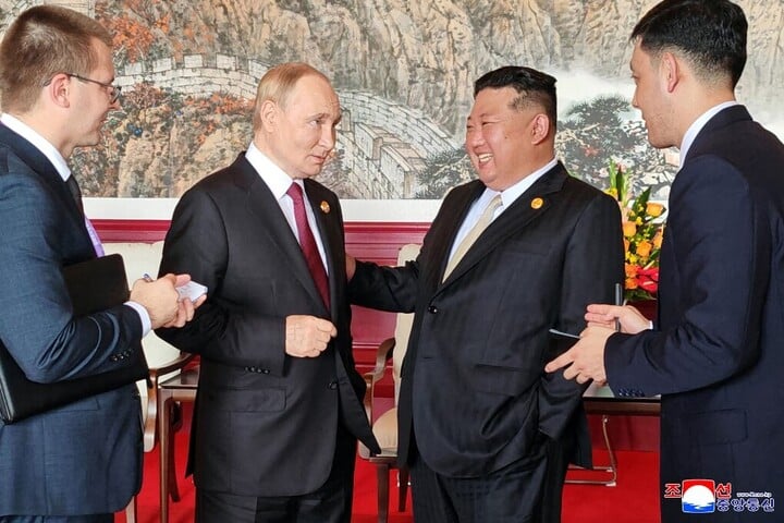 Putyin ígéretet tett Kim Dzsongunnak
