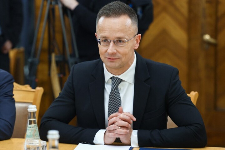 A kormány fenntartja a biztonságos energiaellátást és megelőzi az áremelkedést