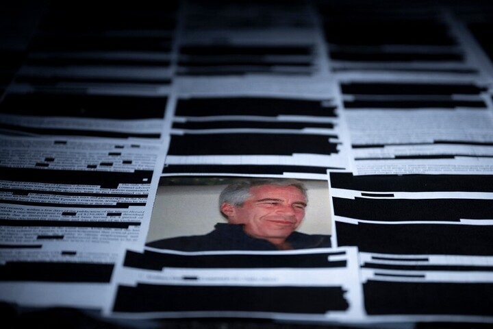Epstein bizalmasa az amerikai bizottság előtt beszélt