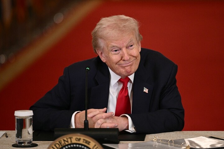 Trump nem kér a közvetítőkből