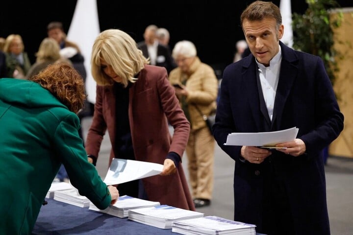 Fotó: AFP/Pool/Jean-Francois Badias Önkormányzati választások Franciaországban