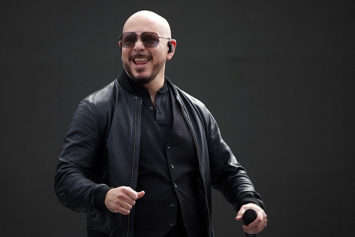 Fotó: Getty Images via AFP/Mike Ehrmann Pitbull visszatér