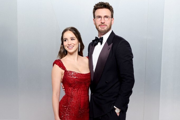 Sok idő után jelent meg a vörös szőnyegen Chris Evans és Alba Baptista