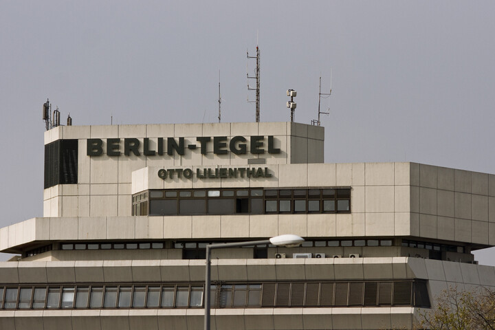 Német szakszervezet sztrájkot hirdet szerdára a berlini repülőtéren