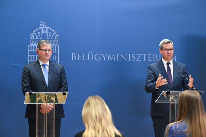 Megkezdődött az EgészségAblak akadálymentesítése