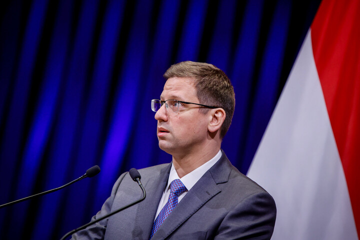 Magyarország elég erős ahhoz, hogy hazájaként tekinthessen rá minden magyar