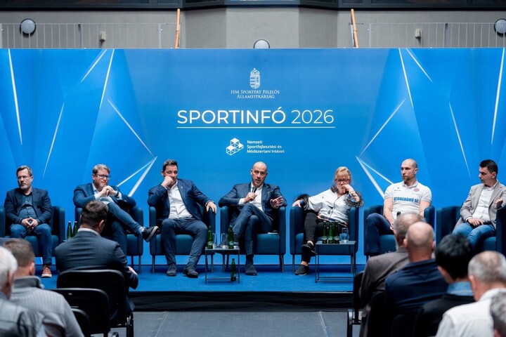 Fotó: Facebook/Dr. Schmidt Ádám Schmidt Ádám: A sport stratégiai ágazat volt az elmúlt tizenhat évben