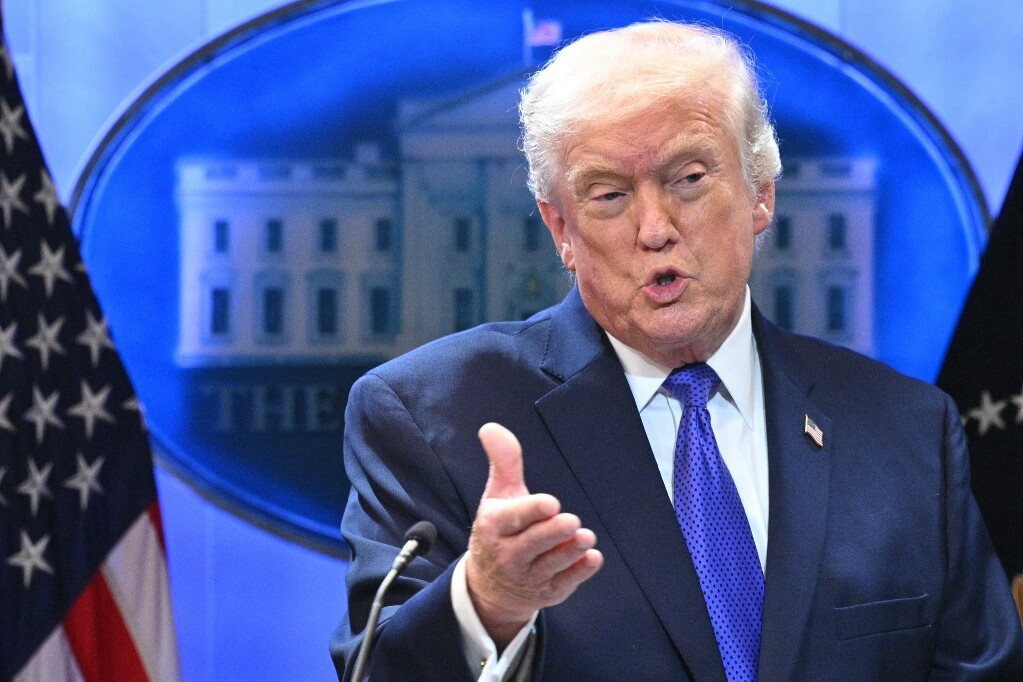 Trump a Hormuzi-szoros megnyitásával bíztat