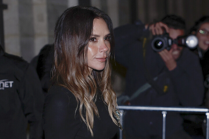 Szőkére váltott Victoria Beckham