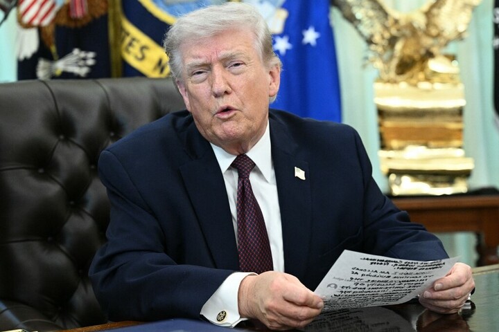 Fotó: AFP/Brendan Smialowski Trump a tűzszüneti javaslatot „jelentős lépésnek”, de „nem elég jónak” nevezte