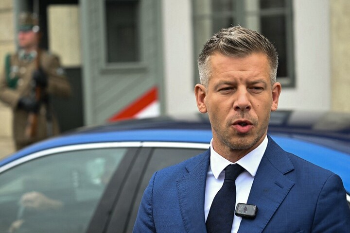 Újabb két minisztert nevezett meg Magyar Péter