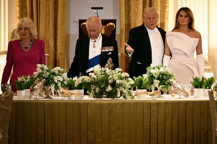 Melania Trump elegáns, kézzel válogatott menüvel fogadta a királyi párt