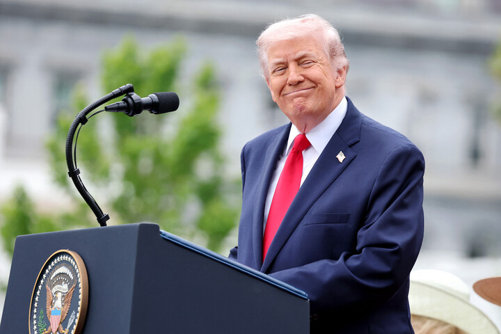 Trump belülről akarja meggyengíteni Iránt?!