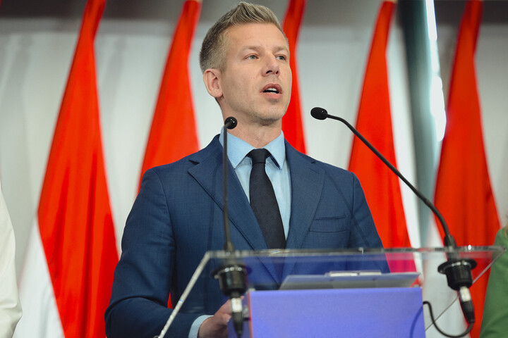 Magyar Péter: A miniszteriális vezetők a TISZA-kormány megalakulásáig semmilyen új kötelezettséget ne vállaljanak!