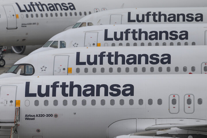 Fotó: NorthFoto Több száz járatot töröltek, ismét sztrájkolnak a Lufthansa pilótái