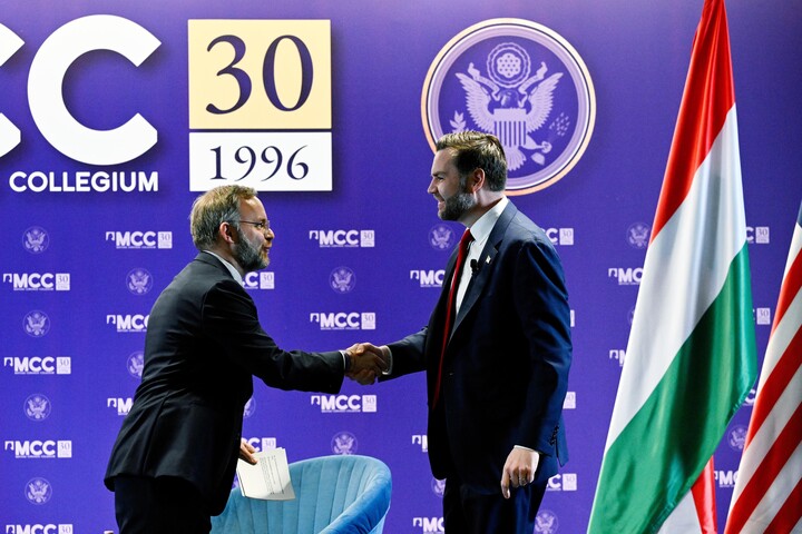 Fotó: MTI/Hegedüs Róbert Az amerikai alelnök szerint sok méltatlan támadás éri Orbán Viktort és a magyar választást