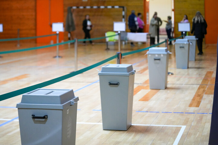 Fotó: MH/Radics Lajos Demokratikus és szabad választások keretében adhatták le szavazataikat a magyar választópolgárok