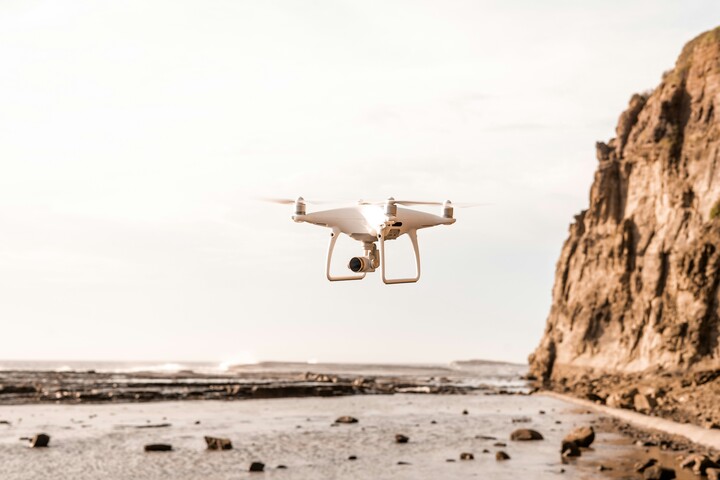 Fotó: Kelli McClintock az Unsplash-on Forradalom a fegyverkezésben