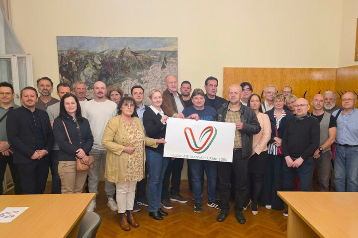 Fotó: Facebook/Vajdasági Magyar Plénum Megalakult a Vajdasági Magyar Újrakezdés