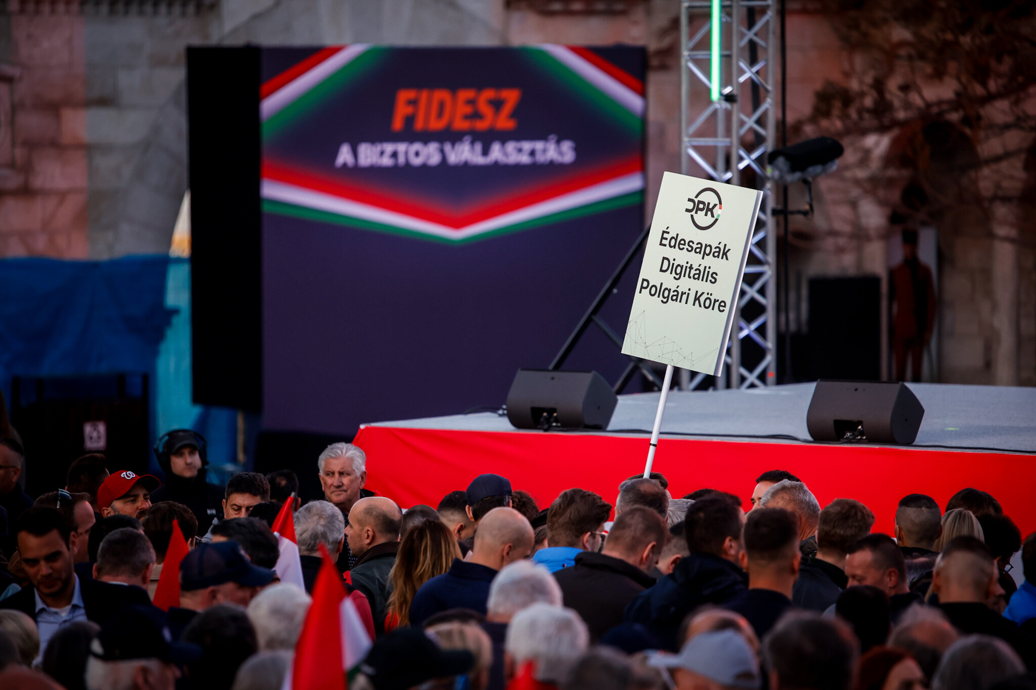 A Fidesz kampányzáró rendezvénye a budapesti Szentháromság téren