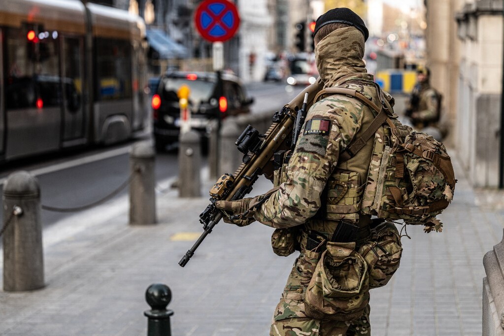 Belgiumban tavaly ötéves csúcsot ért el a katonai toborzás