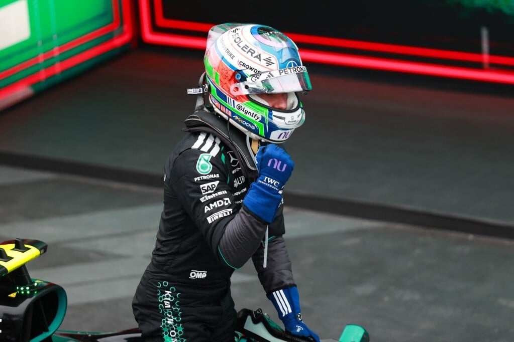 Antonelli vezetésével Mercedes-fölény az első szabadedzésen