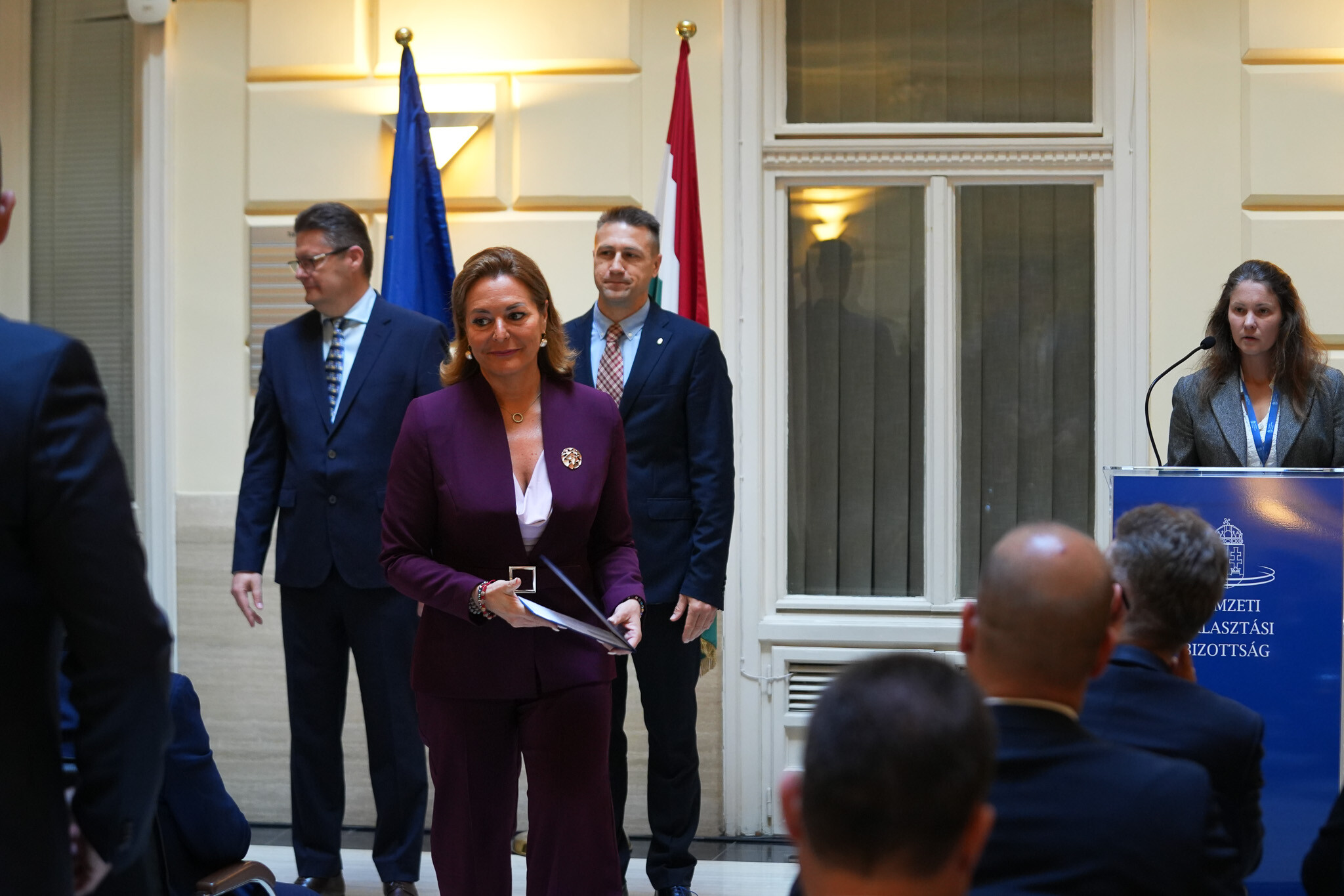 Harminc képviselő vette át a megbízólevelét
