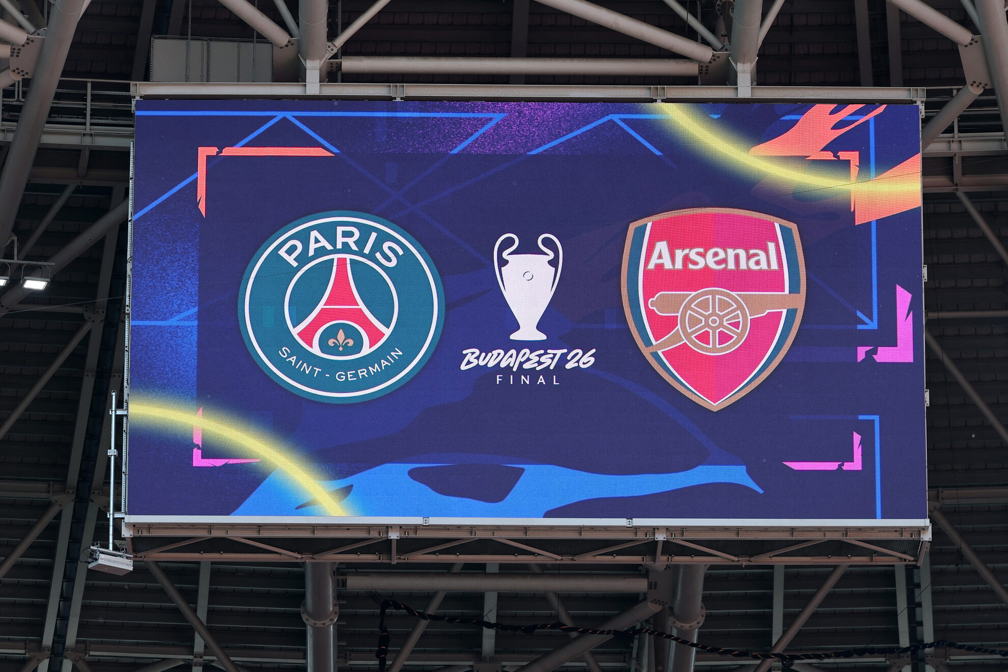 A döntőbe jutott csapatok, a Paris Saint-Germain FC és az Arsenal FC