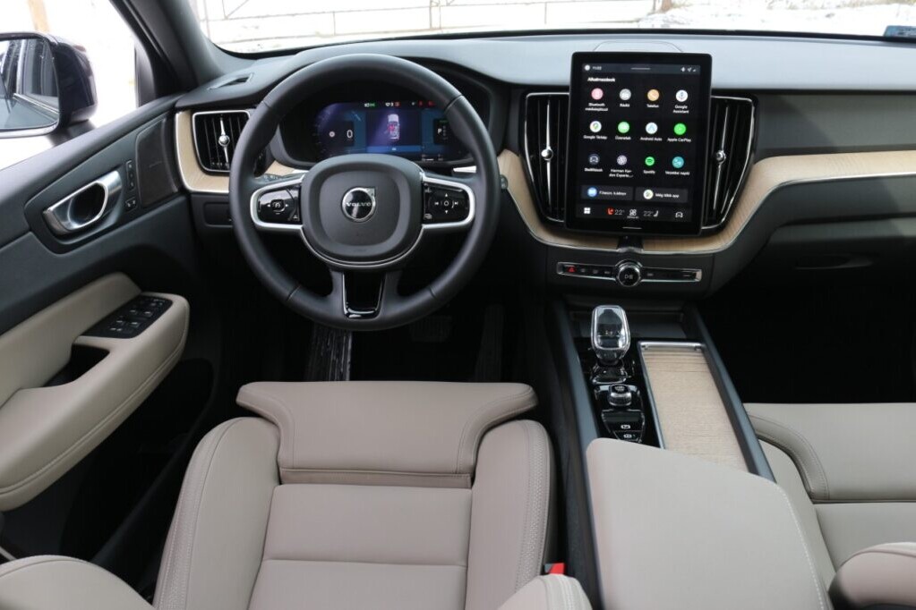 Volvo XC60 T6 AWD belső