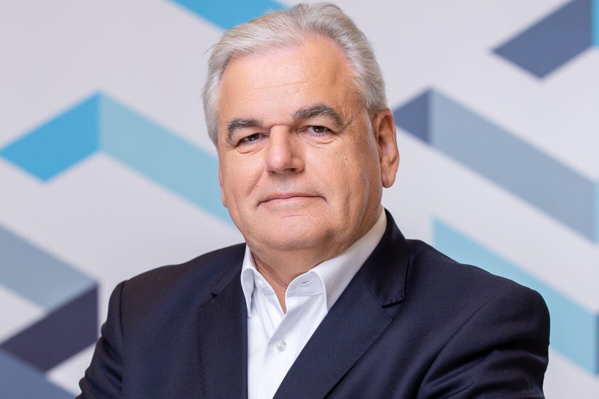 A Platform 2026. május 28-i közgyűlése Ács István ipari digitalizációs és innovációs szakembert választotta meg a szervezet új elnökének. Ács István neve nem ismeretlen az ipari automatizáció és a digitalizáció világában