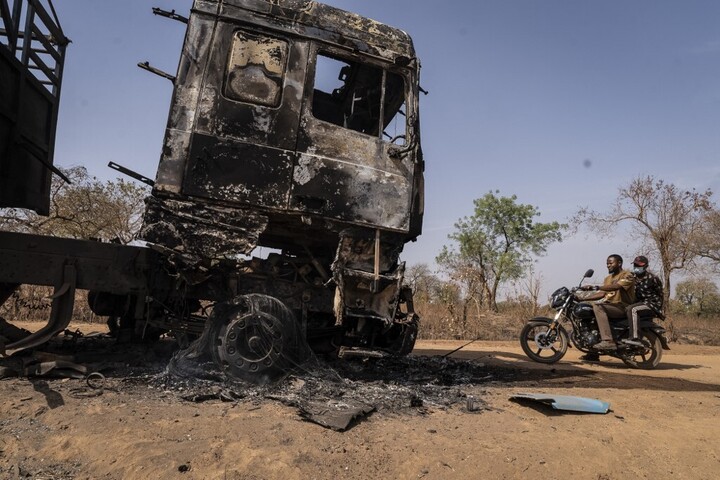 Fotó: AFP/Light Oriye Tamunotonye Már a tábornokokat is rabolják Nigériában