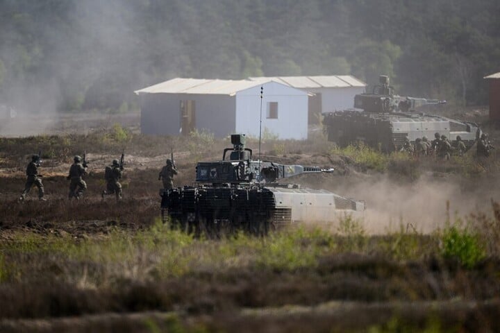 Fotó: AFP/Daniel Reinhardt Hasznosak a megszállók - véli a német államfő