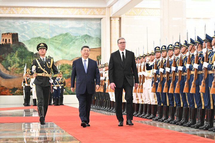 Fotó: AFP/Xinhua/Li Xiang A szerb elnökkel tárgyalt a kínai államfő