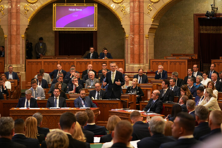 Korkedvezményes nyugdíj a férfiaknak?
