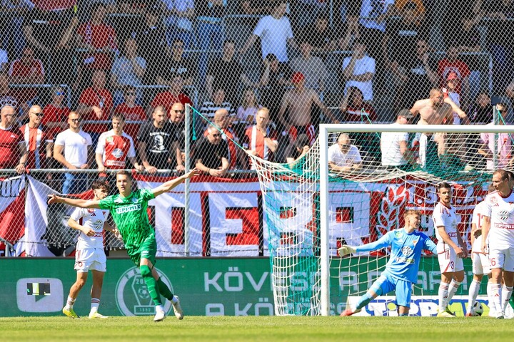 Fotó: Facebook/PAKSI FC A Debrecen legyőzésével bronzérmes pozícióban a Paks