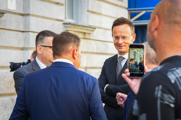 Fotó: MH/Radics Lajos A Fidesz visszautasítja a diplomata-útlevelekkel kapcsolatos tiszás vádaskodást